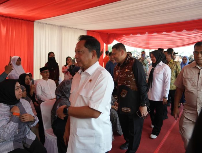 Mendagri Tito Karnavian Puji Langkah Cepat Wali Kota Munafri Tangani Korban Gedung DPRD Makassar Terbakar